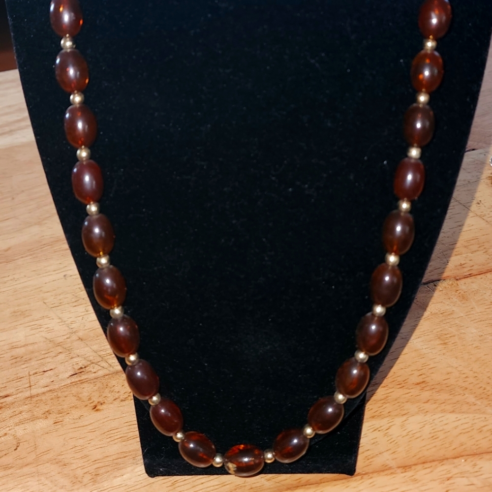 Vintage beaded necklace 80s